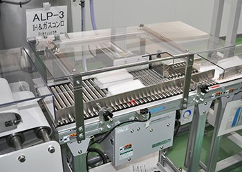 ウェットシート製造ライン